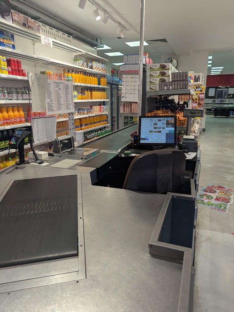 Pronájem nebytového prostoru 650 m², Dortmund, Severní Porýní-Vestfálsko Pronájem nebytového prostoru 650 m², Dortmund, Severní Porýní-Vestfálsko