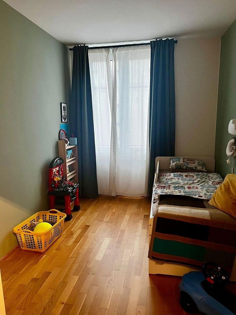 Pronájem bytu 4+1 107 m², Wilhelm-Theodor-Roemheldstrasse, Mainz, Porýní-Falc Pronájem bytu 4+1 107 m², Wilhelm-Theodor-Roemheldstrasse, Mainz, Porýní-Falc