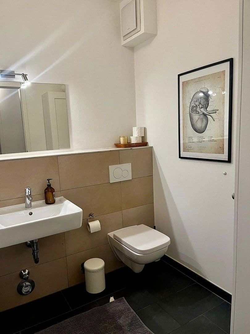 Pronájem bytu 4+1 107 m², Wilhelm-Theodor-Roemheldstrasse, Mainz, Porýní-Falc Pronájem bytu 4+1 107 m², Wilhelm-Theodor-Roemheldstrasse, Mainz, Porýní-Falc