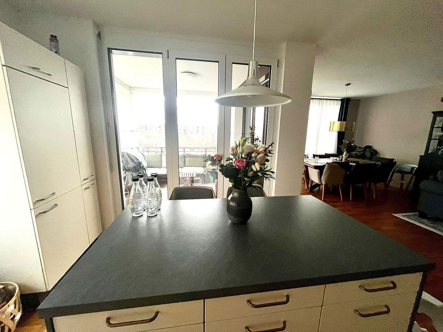 Pronájem bytu 4+1 107 m², Wilhelm-Theodor-Roemheldstrasse, Mainz, Porýní-Falc Pronájem bytu 4+1 107 m², Wilhelm-Theodor-Roemheldstrasse, Mainz, Porýní-Falc