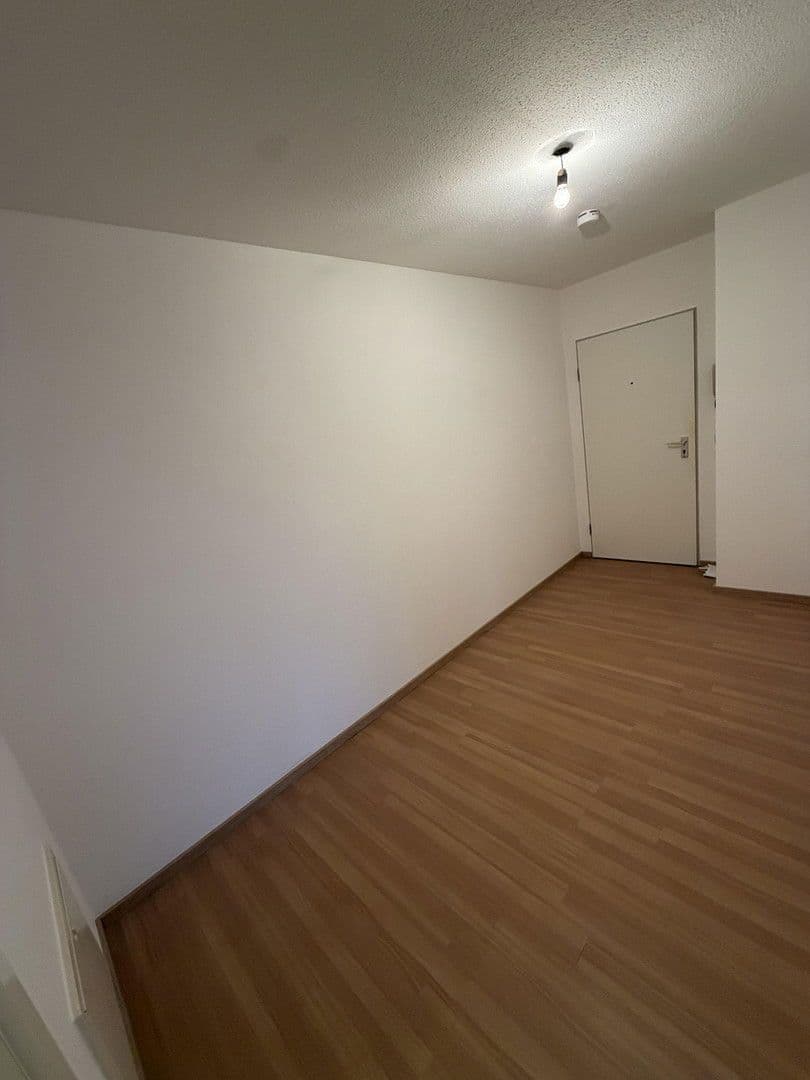 Pronájem bytu 2+1 66 m², Moosbauerplatz 8, Bad Endorf, Bavorsko Pronájem bytu 2+1 66 m², Moosbauerplatz 8, Bad Endorf, Bavorsko