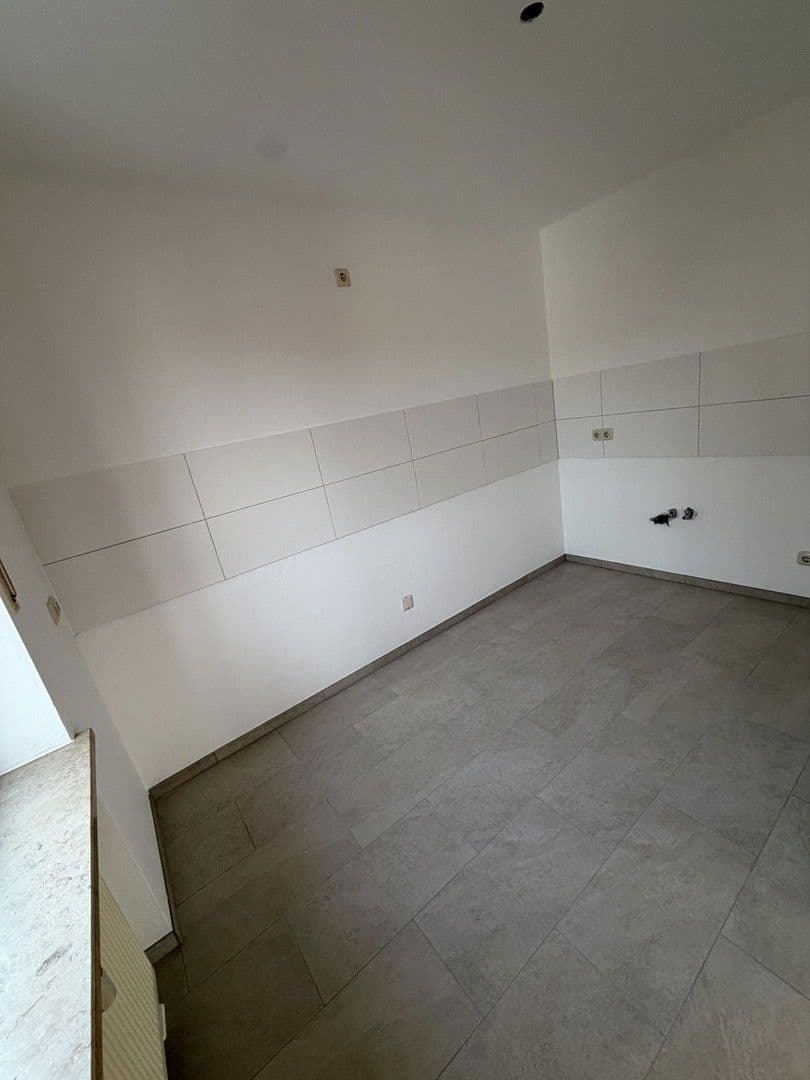Pronájem bytu 2+1 66 m², Moosbauerplatz 8, Bad Endorf, Bavorsko Pronájem bytu 2+1 66 m², Moosbauerplatz 8, Bad Endorf, Bavorsko