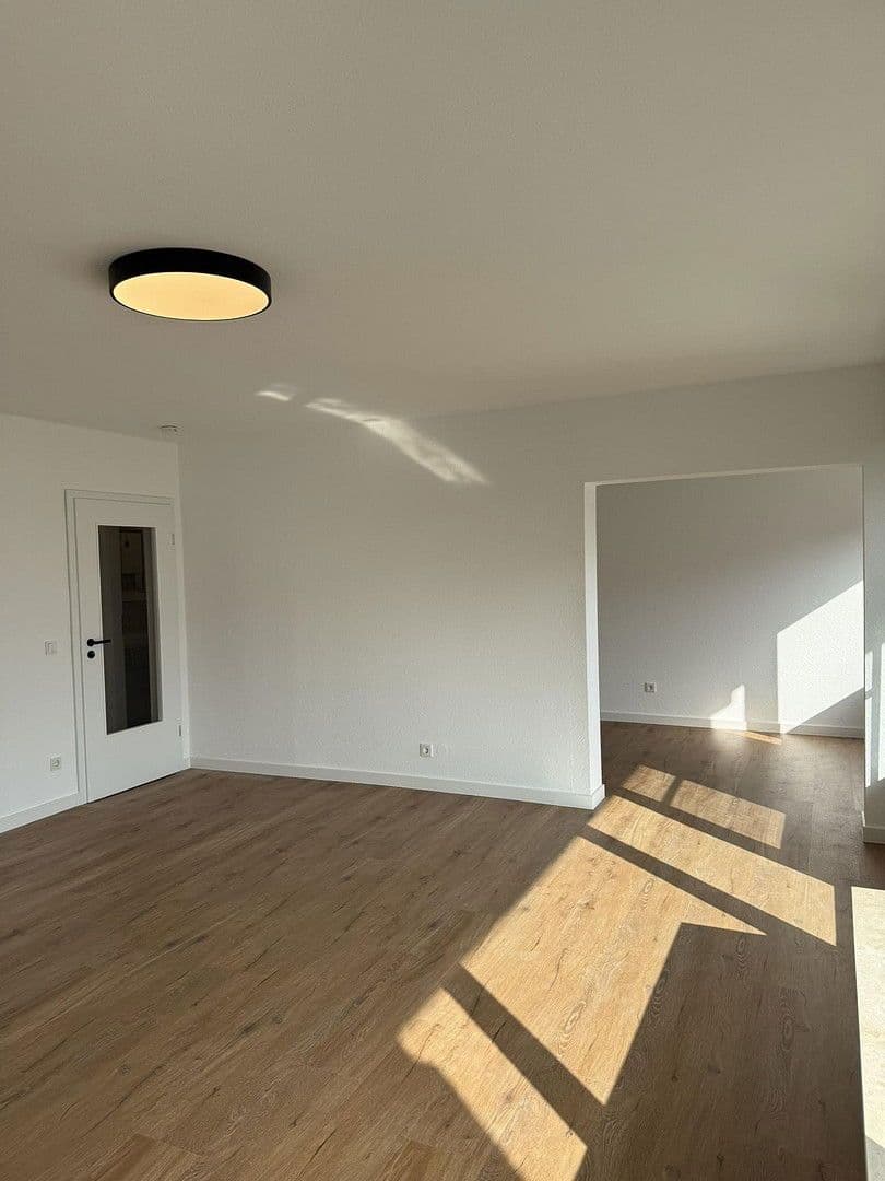 Prodej bytu 2+kk 72 m², Siegen, Severní Porýní-Vestfálsko Prodej bytu 2+kk 72 m², Siegen, Severní Porýní-Vestfálsko