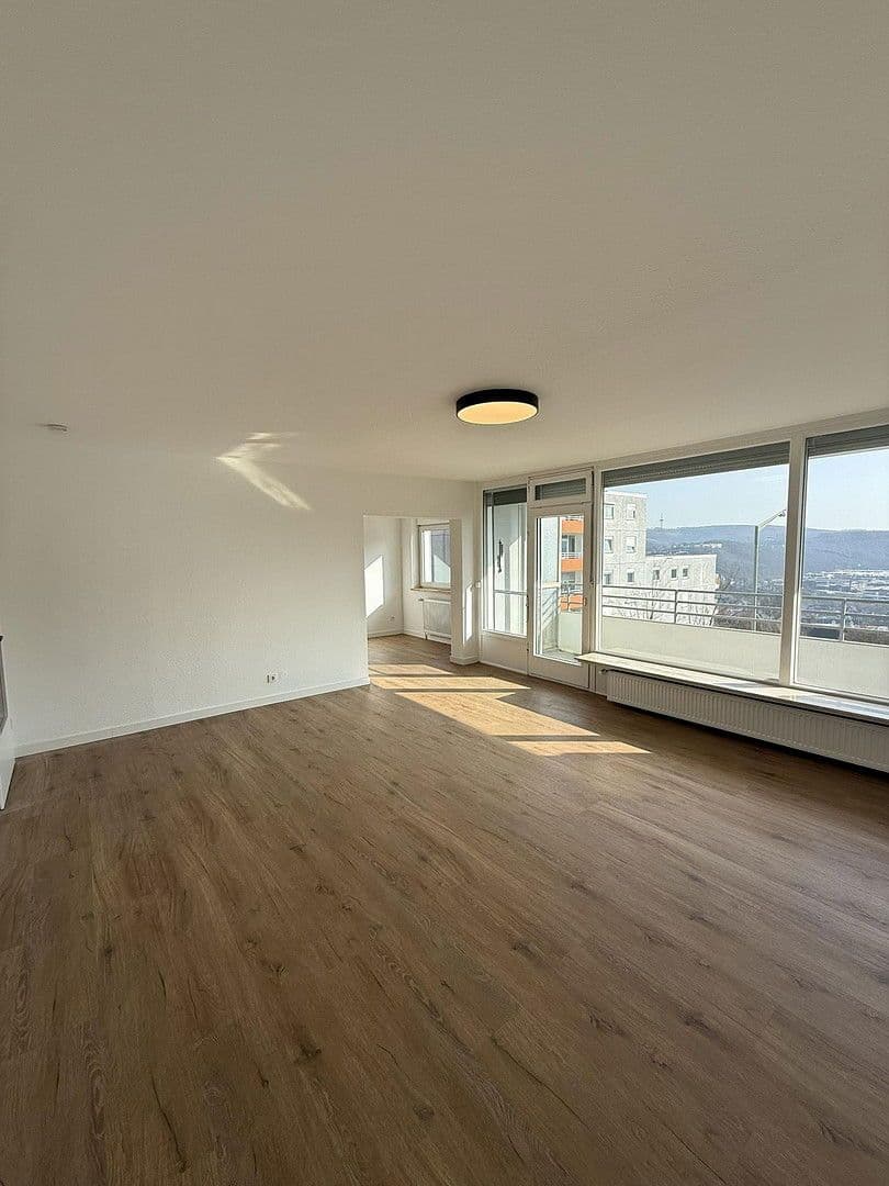Prodej bytu 2+kk 72 m², Siegen, Severní Porýní-Vestfálsko Prodej bytu 2+kk 72 m², Siegen, Severní Porýní-Vestfálsko