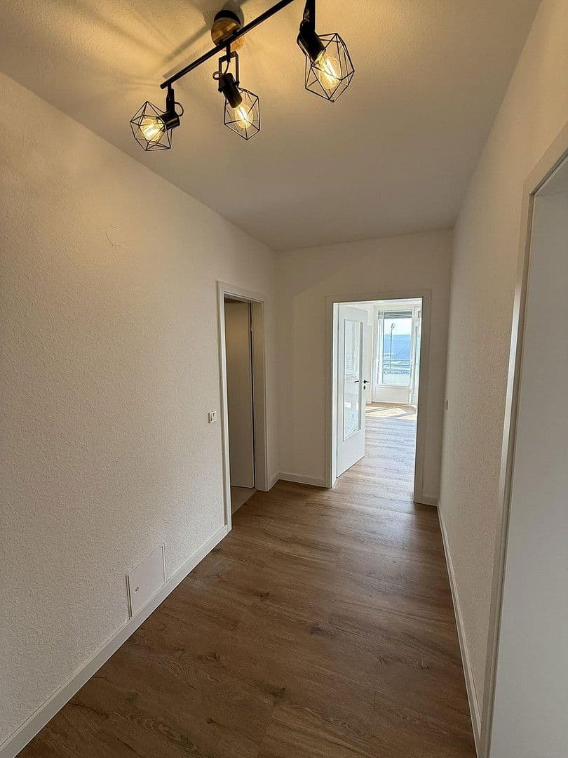 Prodej bytu 2+kk 72 m², Siegen, Severní Porýní-Vestfálsko Prodej bytu 2+kk 72 m², Siegen, Severní Porýní-Vestfálsko