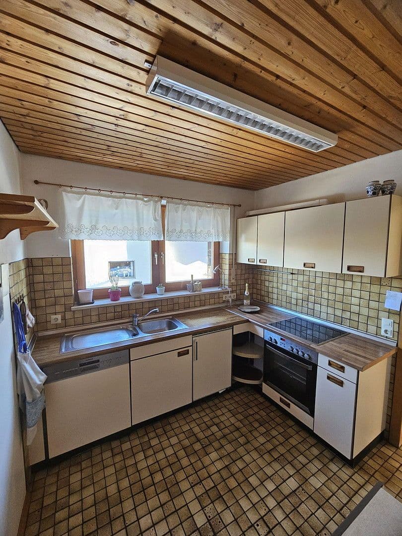 Prodej domu 128 m², pozemek 748 m², Brahmsweg 12, Herbrechtingen, Bádensko-Württembersko Prodej domu 128 m², pozemek 748 m², Brahmsweg 12, Herbrechtingen, Bádensko-Württembersko