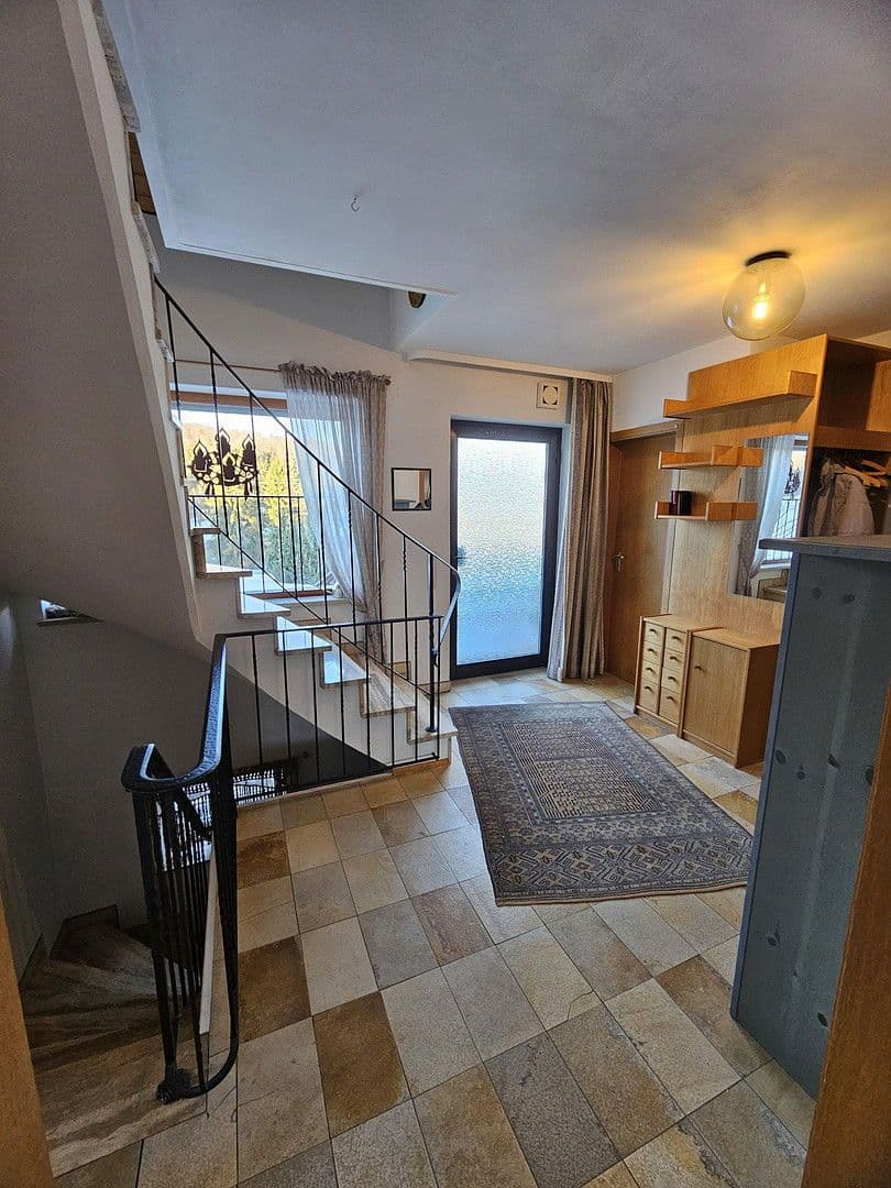 Prodej domu 128 m², pozemek 748 m², Brahmsweg 12, Herbrechtingen, Bádensko-Württembersko Prodej domu 128 m², pozemek 748 m², Brahmsweg 12, Herbrechtingen, Bádensko-Württembersko