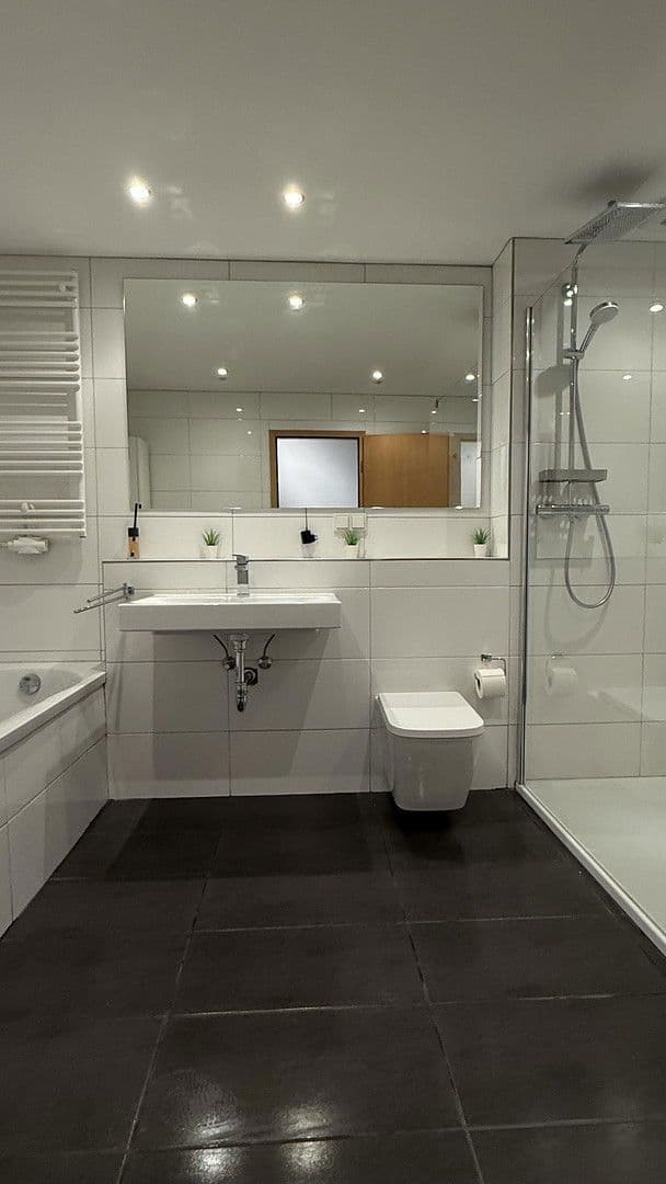 Prodej domu 145 m², pozemek 232 m², Neckarsteinach, Hessen Prodej domu 145 m², pozemek 232 m², Neckarsteinach, Hessen