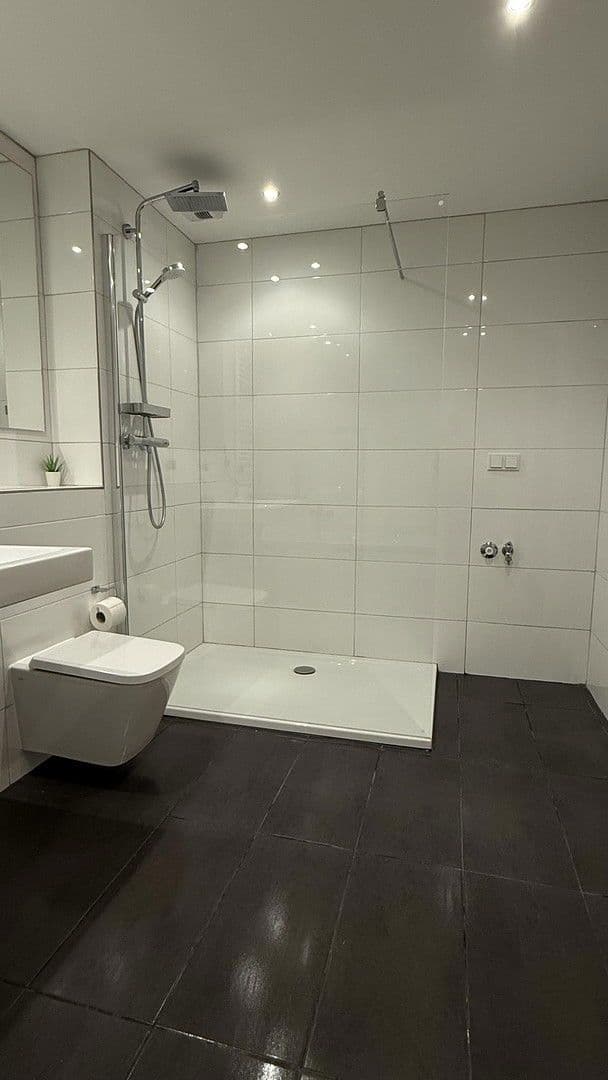 Prodej domu 145 m², pozemek 232 m², Neckarsteinach, Hessen Prodej domu 145 m², pozemek 232 m², Neckarsteinach, Hessen