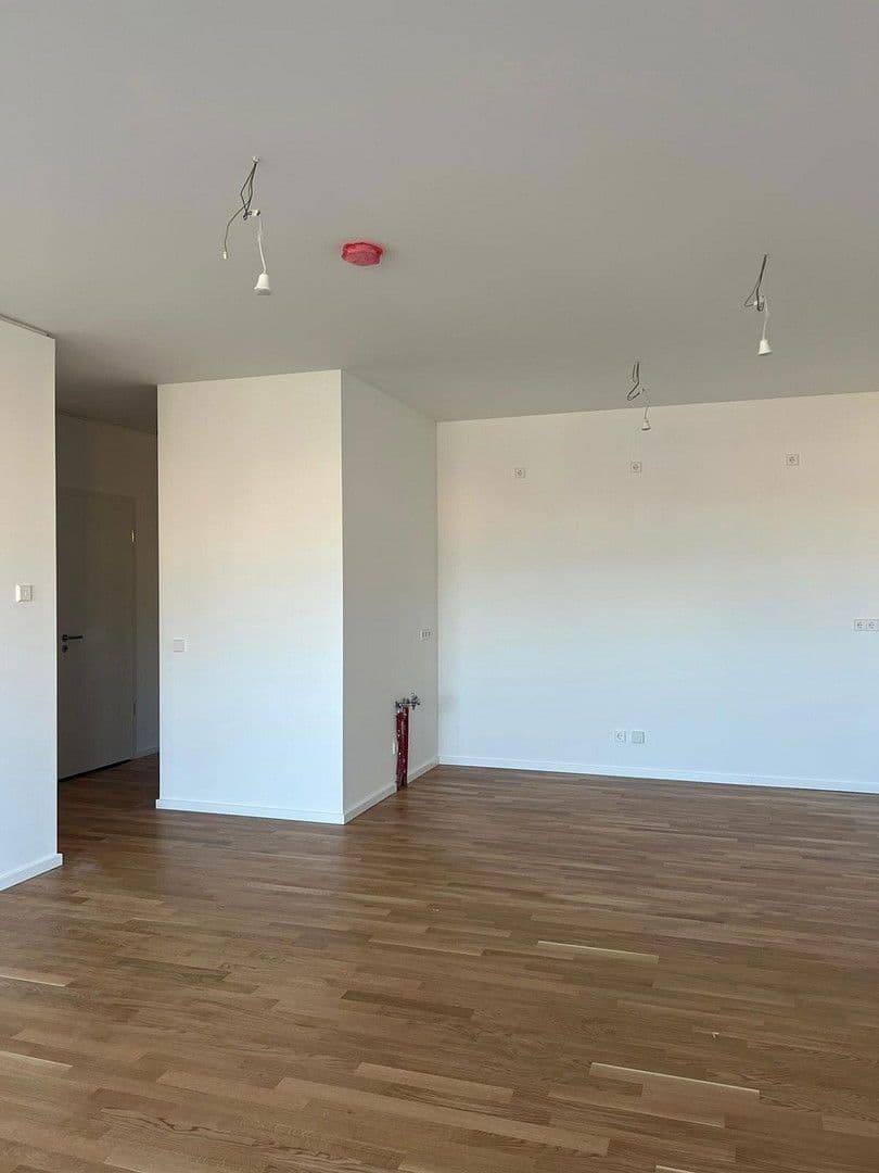 Pronájem bytu 3+1 86 m², Bürgerstraße 53A, Berlin, Berlín Pronájem bytu 3+1 86 m², Bürgerstraße 53A, Berlin, Berlín