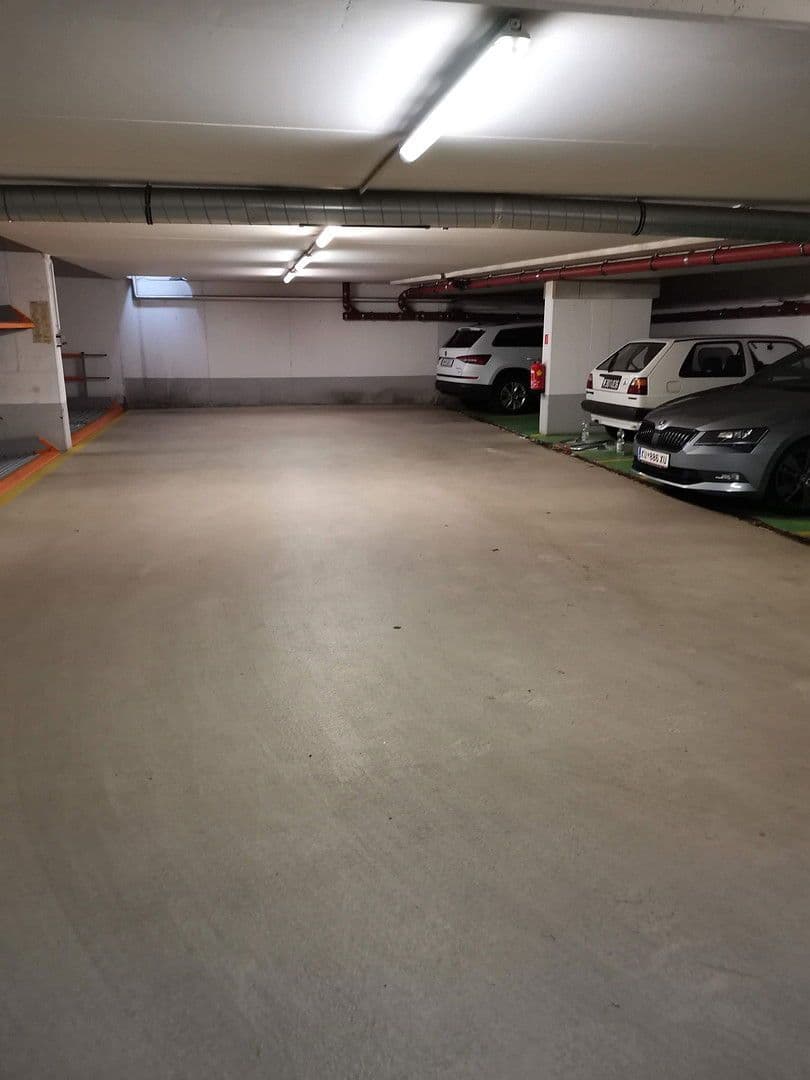 Pronájem garáže, Heiligenstädterstrasse, Wien, Wien Pronájem garáže, Heiligenstädterstrasse, Wien, Wien