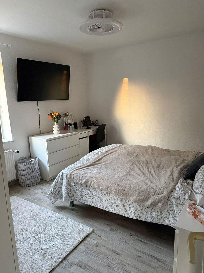 Pronájem bytu 3+1 75 m², Billerbecker Straße 51, Einbeck, Dolní Sasko Pronájem bytu 3+1 75 m², Billerbecker Straße 51, Einbeck, Dolní Sasko