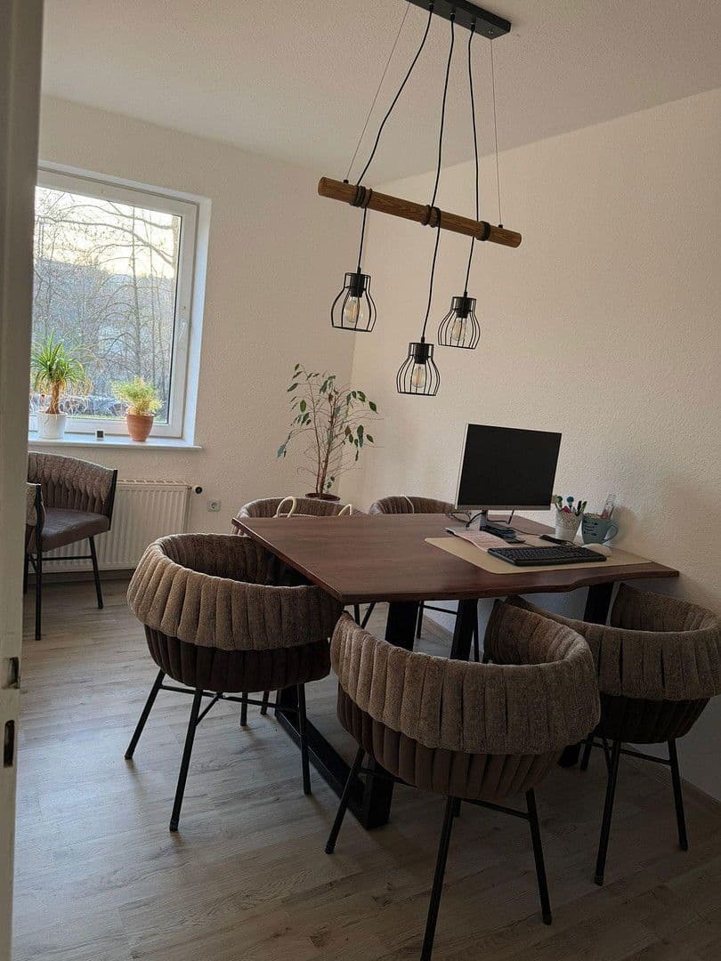 Pronájem bytu 3+1 75 m², Billerbecker Straße 51, Einbeck, Dolní Sasko Pronájem bytu 3+1 75 m², Billerbecker Straße 51, Einbeck, Dolní Sasko