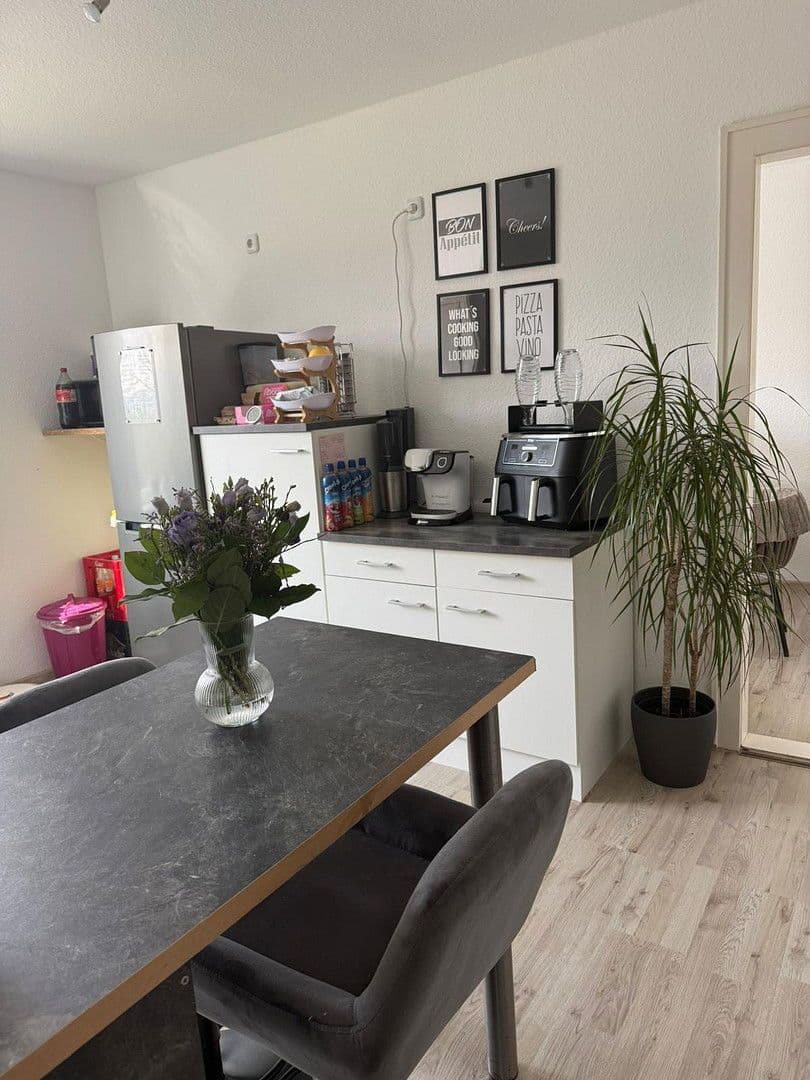 Pronájem bytu 3+1 75 m², Billerbecker Straße 51, Einbeck, Dolní Sasko Pronájem bytu 3+1 75 m², Billerbecker Straße 51, Einbeck, Dolní Sasko