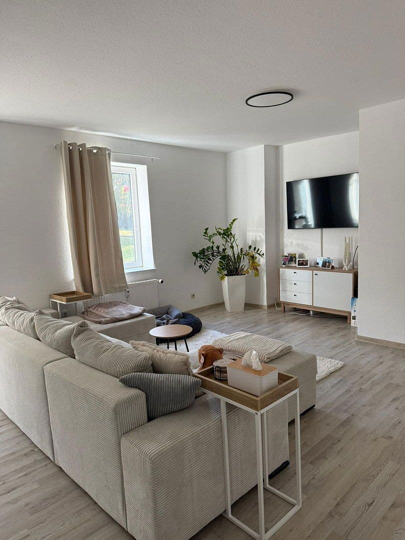 Pronájem bytu 3+1 75 m², Billerbecker Straße 51, Einbeck, Dolní Sasko Pronájem bytu 3+1 75 m², Billerbecker Straße 51, Einbeck, Dolní Sasko