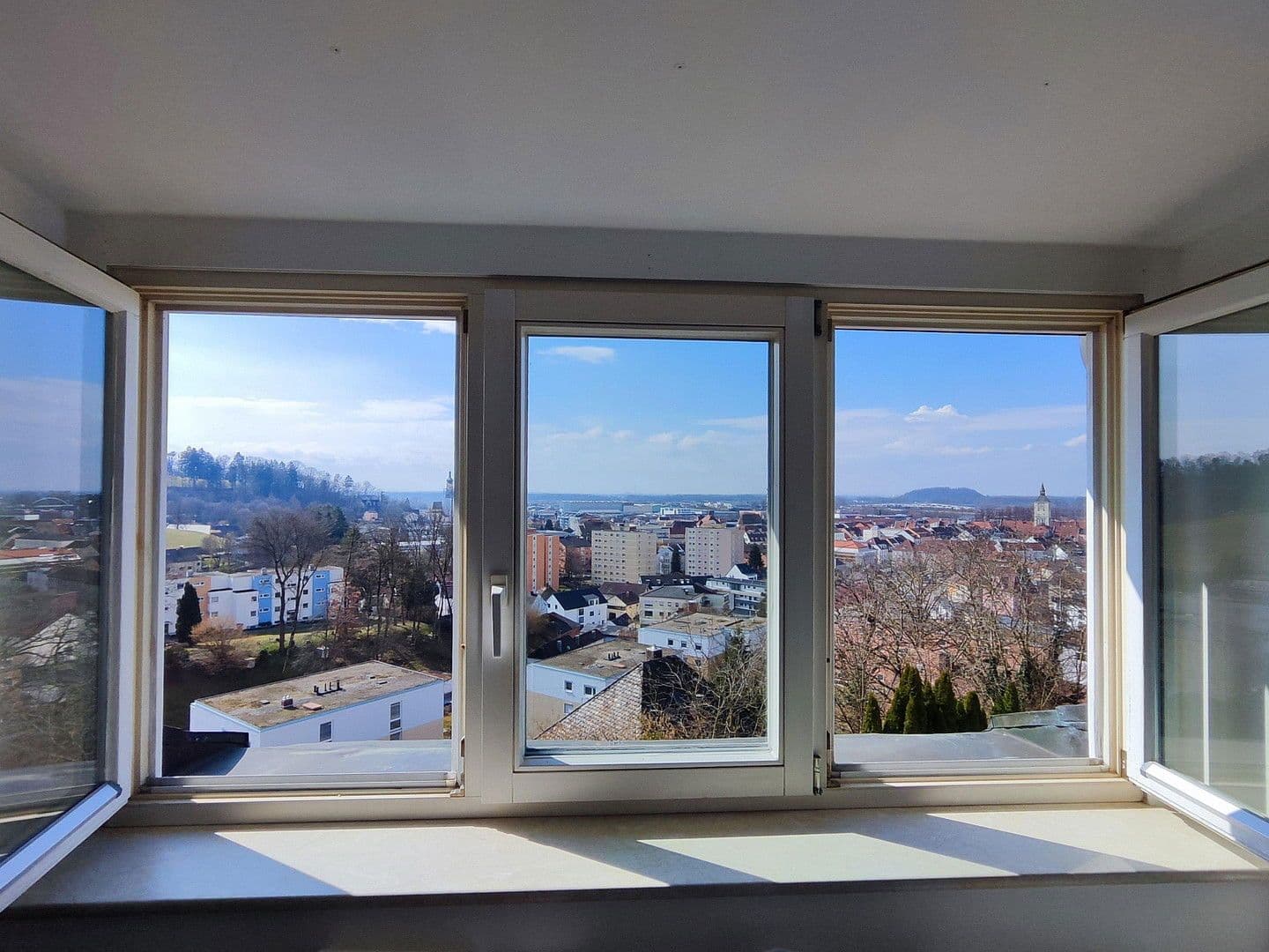 Prodej bytu 2+1 60 m², Adalbert-Stifter-Str. 1, Deggendorf, Bavorsko Prodej bytu 2+1 60 m², Adalbert-Stifter-Str. 1, Deggendorf, Bavorsko