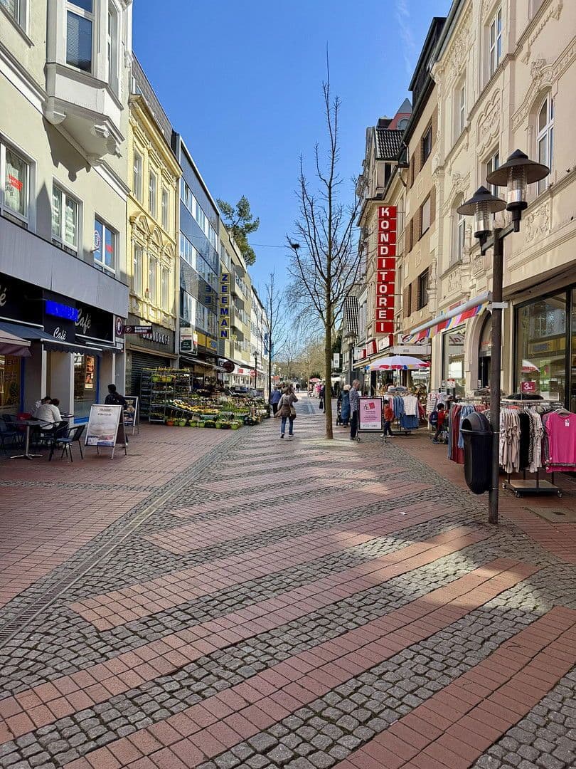 Pronájem nebytového prostoru 290 m², Bochumer Straße 36, Essen, Severní Porýní-Vestfálsko Pronájem nebytového prostoru 290 m², Bochumer Straße 36, Essen, Severní Porýní-Vestfálsko