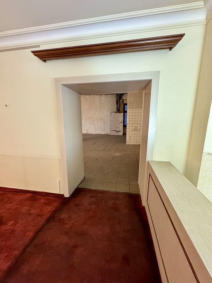 Pronájem nebytového prostoru 290 m², Bochumer Straße 36, Essen, Severní Porýní-Vestfálsko Pronájem nebytového prostoru 290 m², Bochumer Straße 36, Essen, Severní Porýní-Vestfálsko