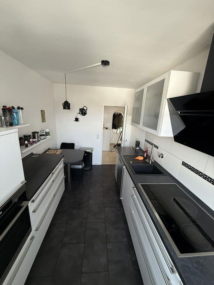 Pronájem bytu 2+1 65 m², Hagdornstr. 62, Hilden, Severní Porýní-Vestfálsko Pronájem bytu 2+1 65 m², Hagdornstr. 62, Hilden, Severní Porýní-Vestfálsko