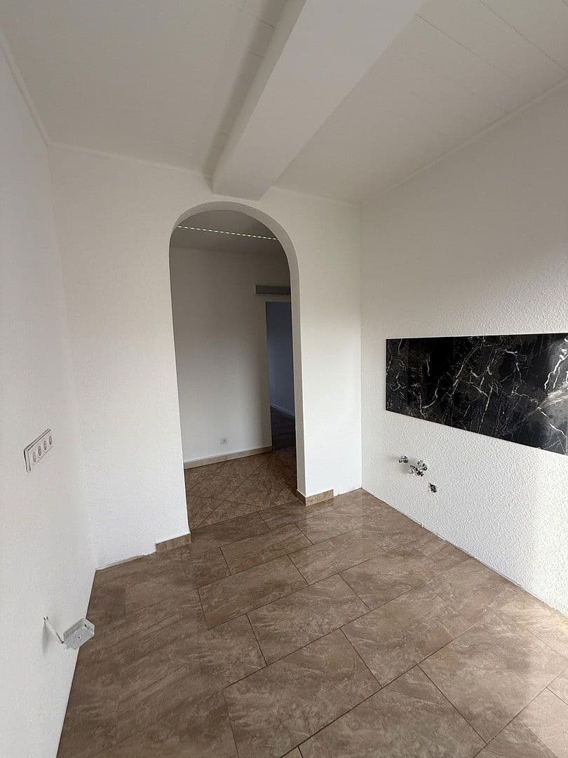 Pronájem bytu 3+kk 80 m², Altstadtstraße 25, Leverkusen, Severní Porýní-Vestfálsko Pronájem bytu 3+kk 80 m², Altstadtstraße 25, Leverkusen, Severní Porýní-Vestfálsko