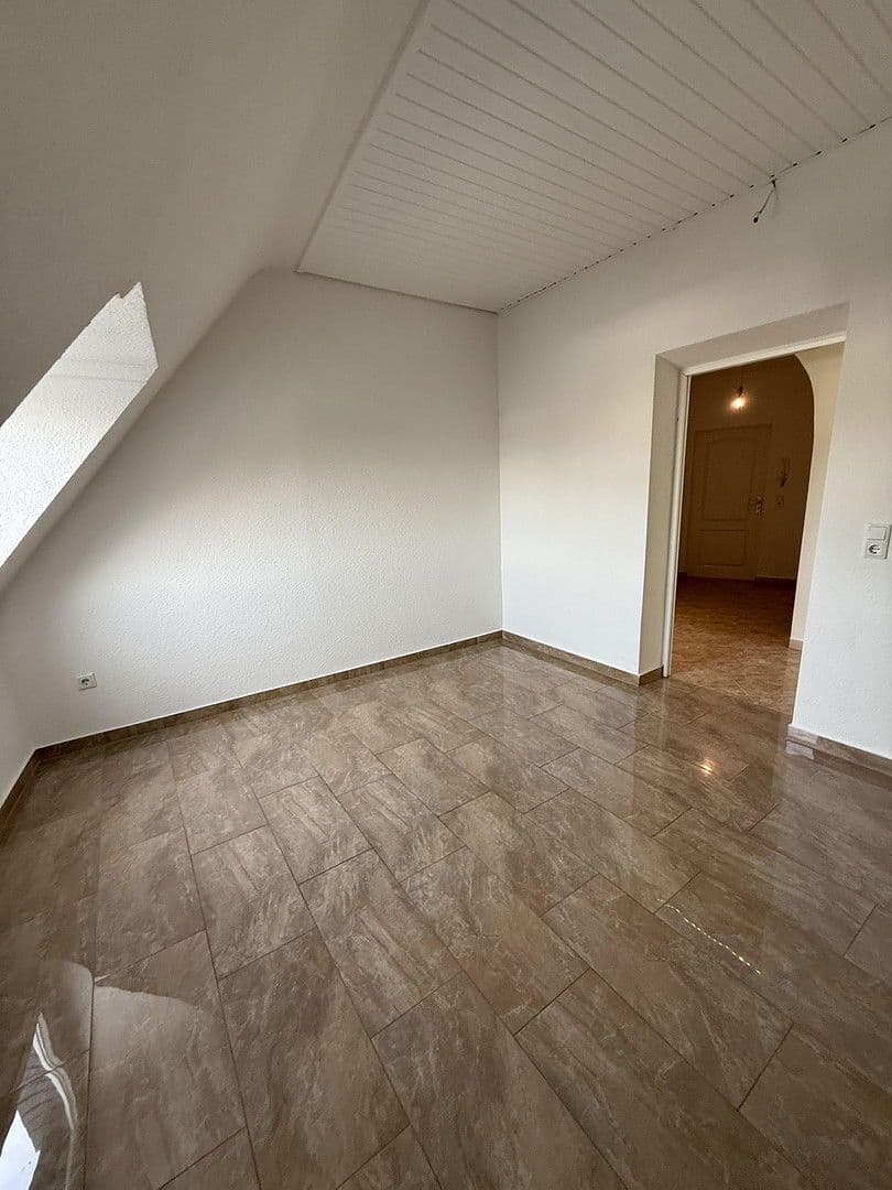 Pronájem bytu 3+kk 80 m², Altstadtstraße 25, Leverkusen, Severní Porýní-Vestfálsko Pronájem bytu 3+kk 80 m², Altstadtstraße 25, Leverkusen, Severní Porýní-Vestfálsko