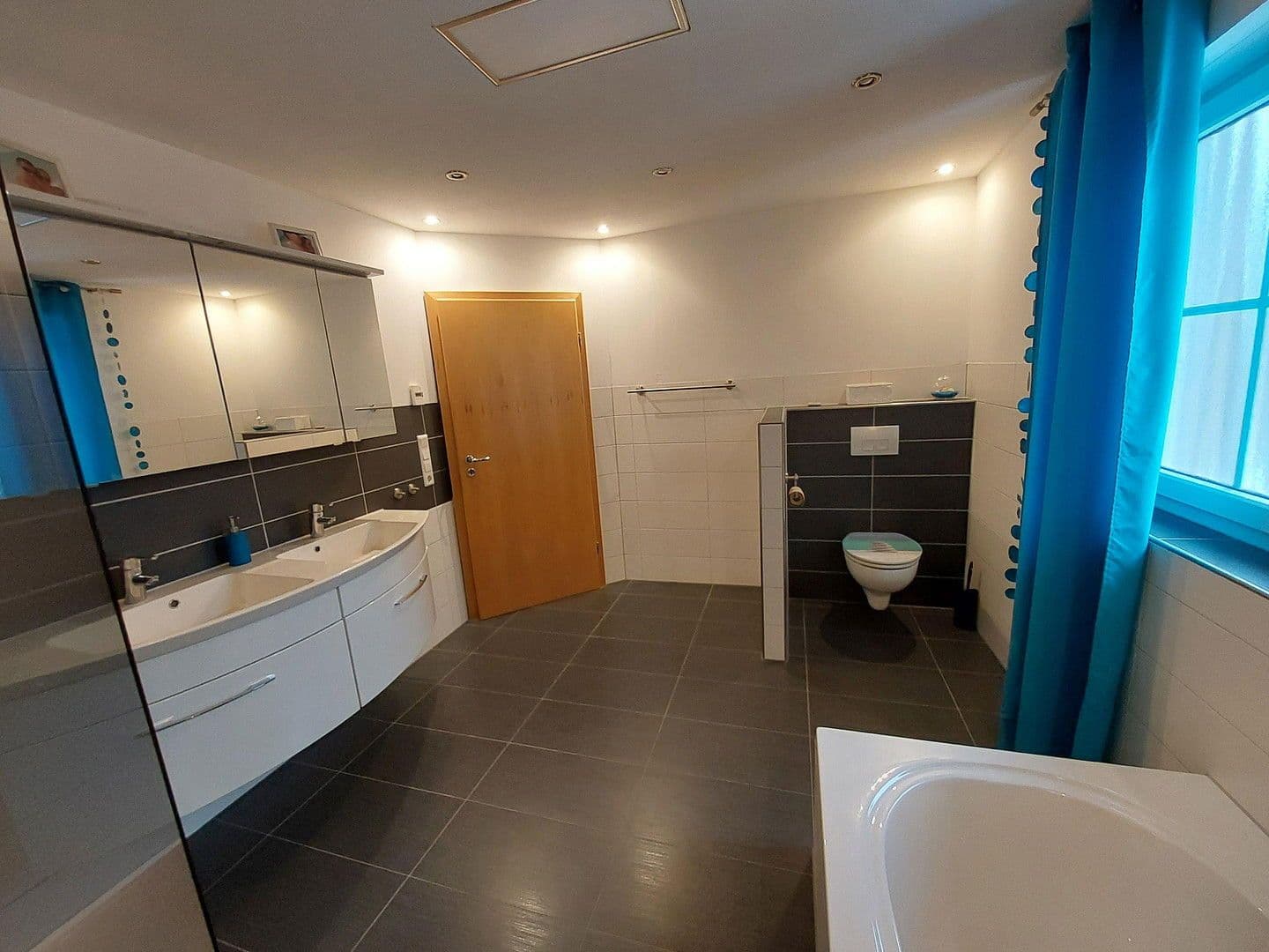 Prodej domu 179 m², pozemek 724 m², Reckendorf, Bavorsko Prodej domu 179 m², pozemek 724 m², Reckendorf, Bavorsko