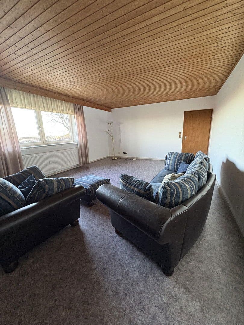 Pronájem bytu 3+1 98 m², Ermreus 28, Kunreuth, Bavorsko Pronájem bytu 3+1 98 m², Ermreus 28, Kunreuth, Bavorsko