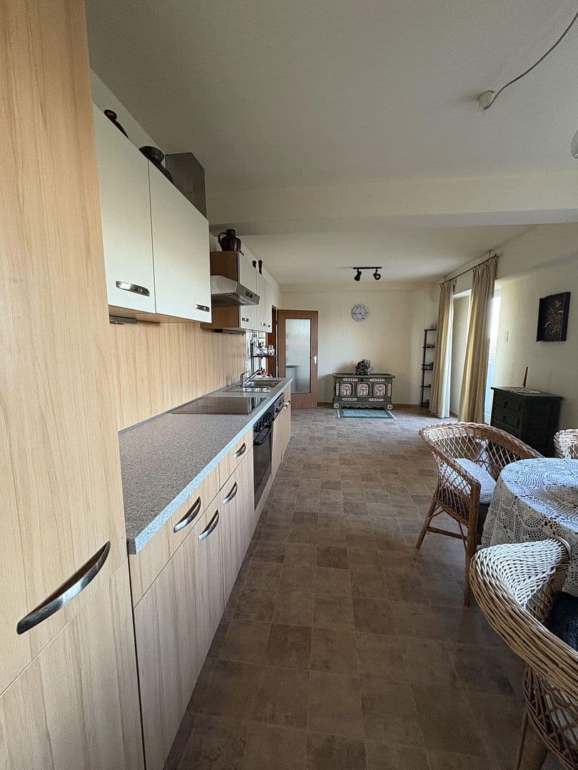 Pronájem bytu 3+1 98 m², Ermreus 28, Kunreuth, Bavorsko Pronájem bytu 3+1 98 m², Ermreus 28, Kunreuth, Bavorsko