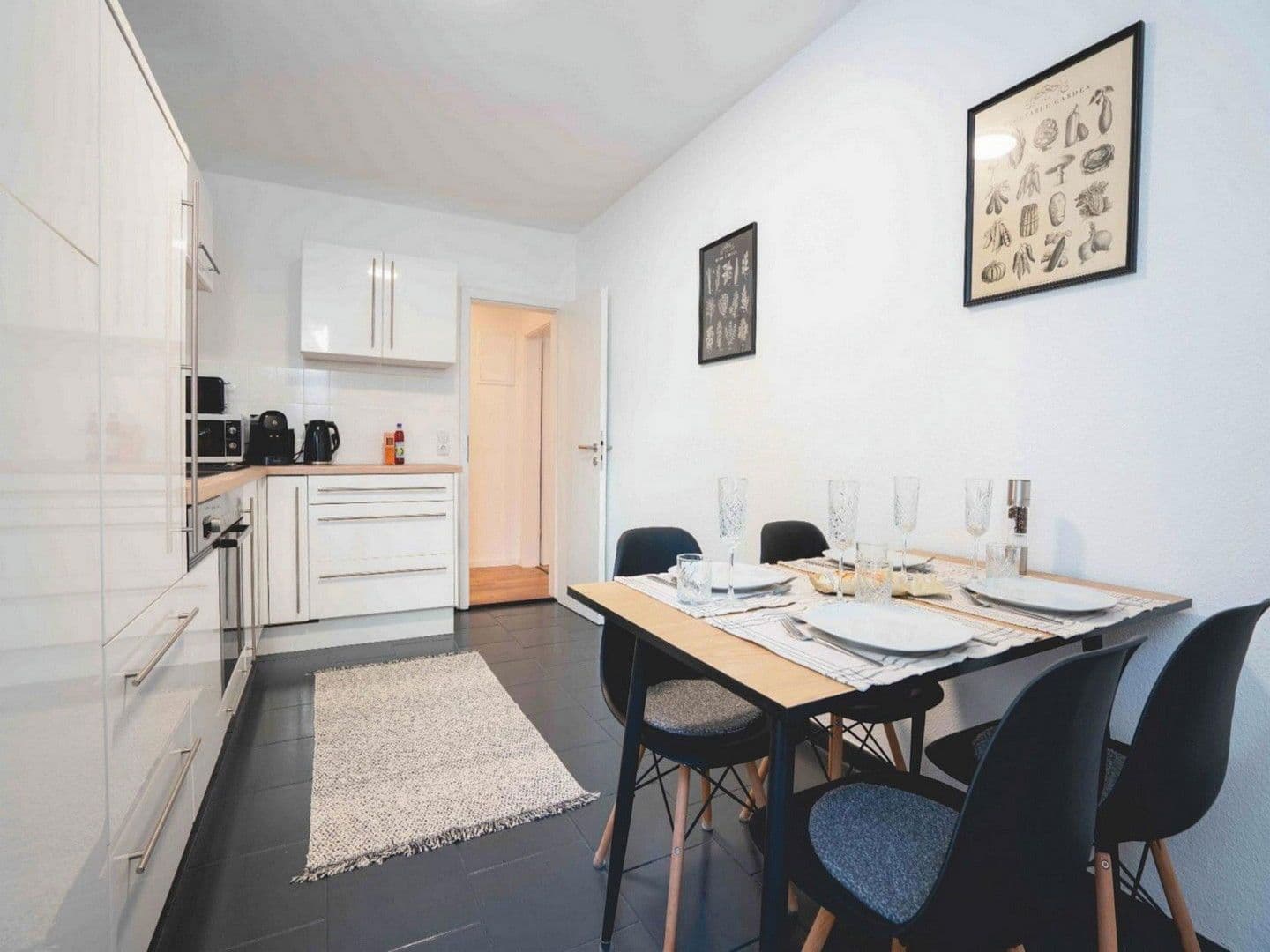 Pronájem bytu 2+1 69 m², Augsburg, Bavorsko Pronájem bytu 2+1 69 m², Augsburg, Bavorsko