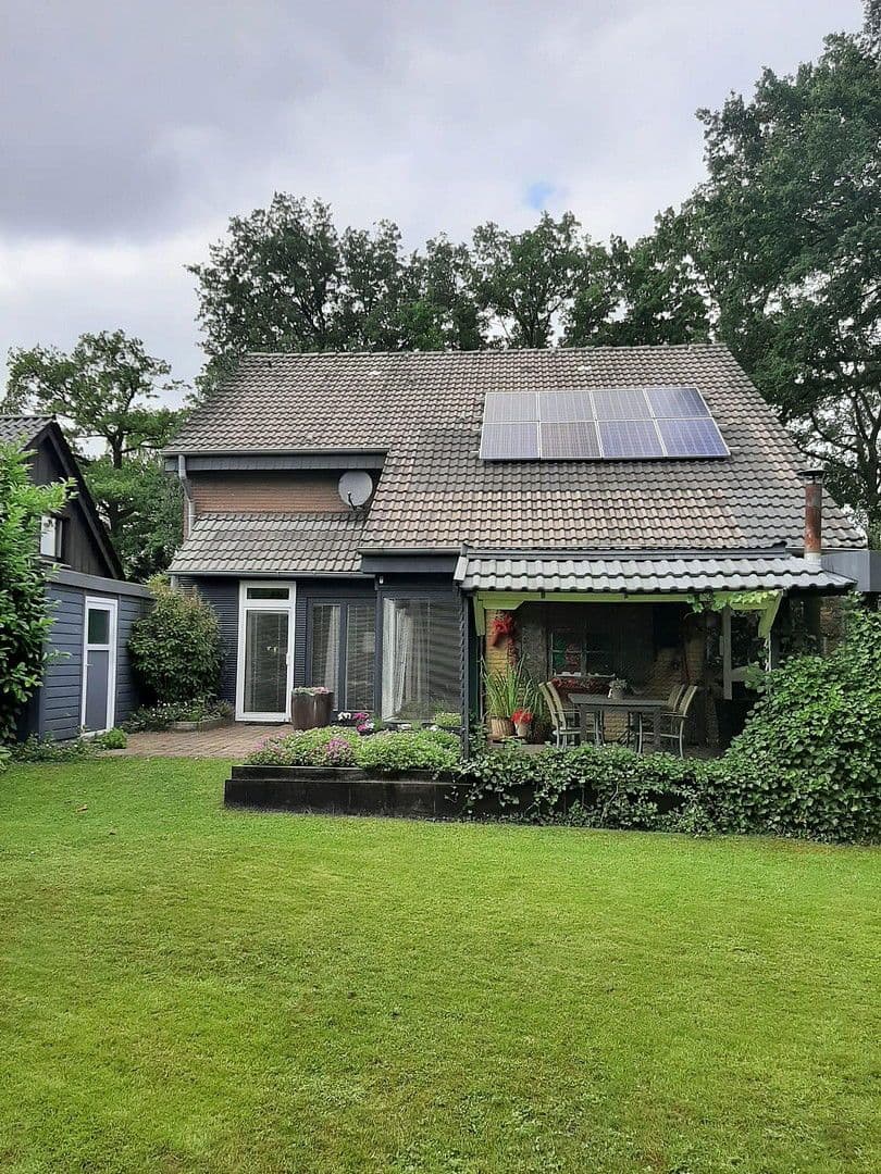 Prodej domu 150 m², pozemek 569 m², Rheine, Severní Porýní-Vestfálsko Prodej domu 150 m², pozemek 569 m², Rheine, Severní Porýní-Vestfálsko