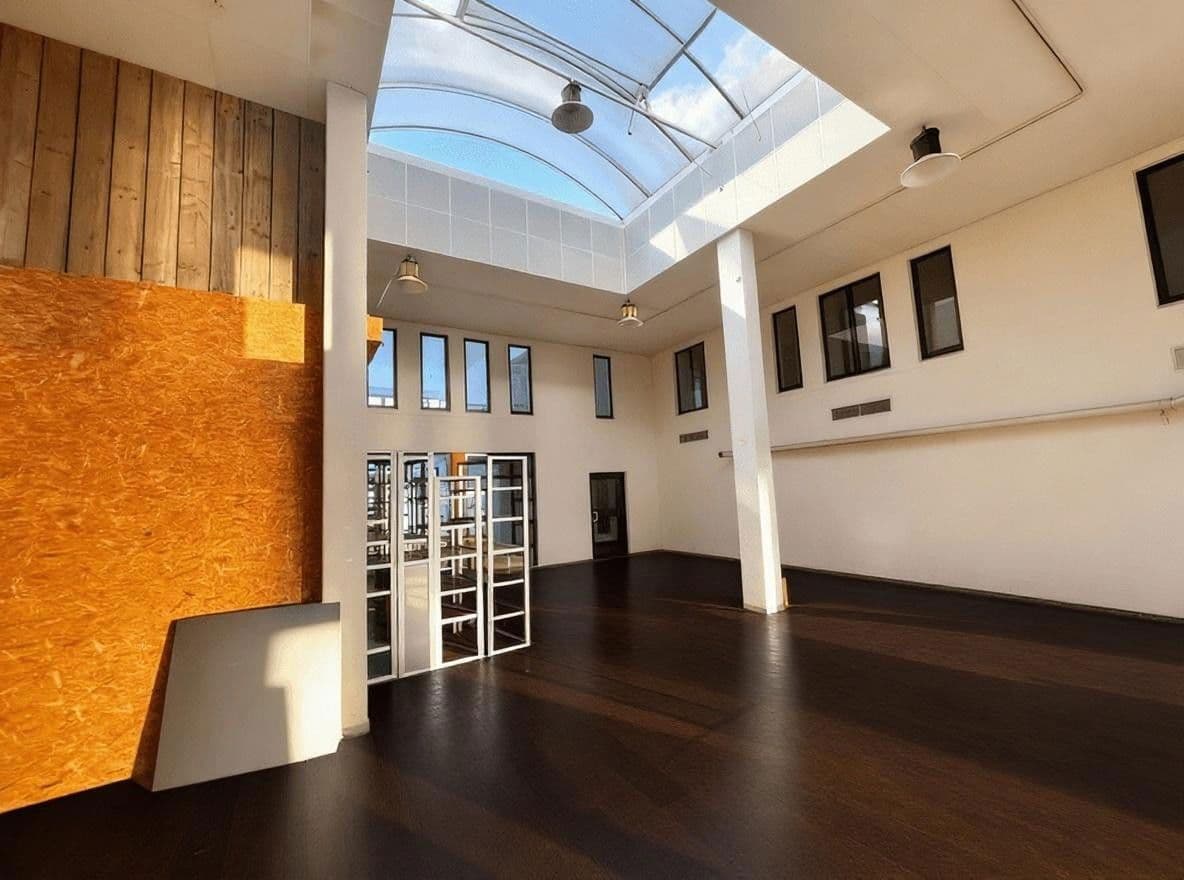 Pronájem nebytového prostoru 5.000 m², Stuhr, Dolní Sasko Pronájem nebytového prostoru 5.000 m², Stuhr, Dolní Sasko