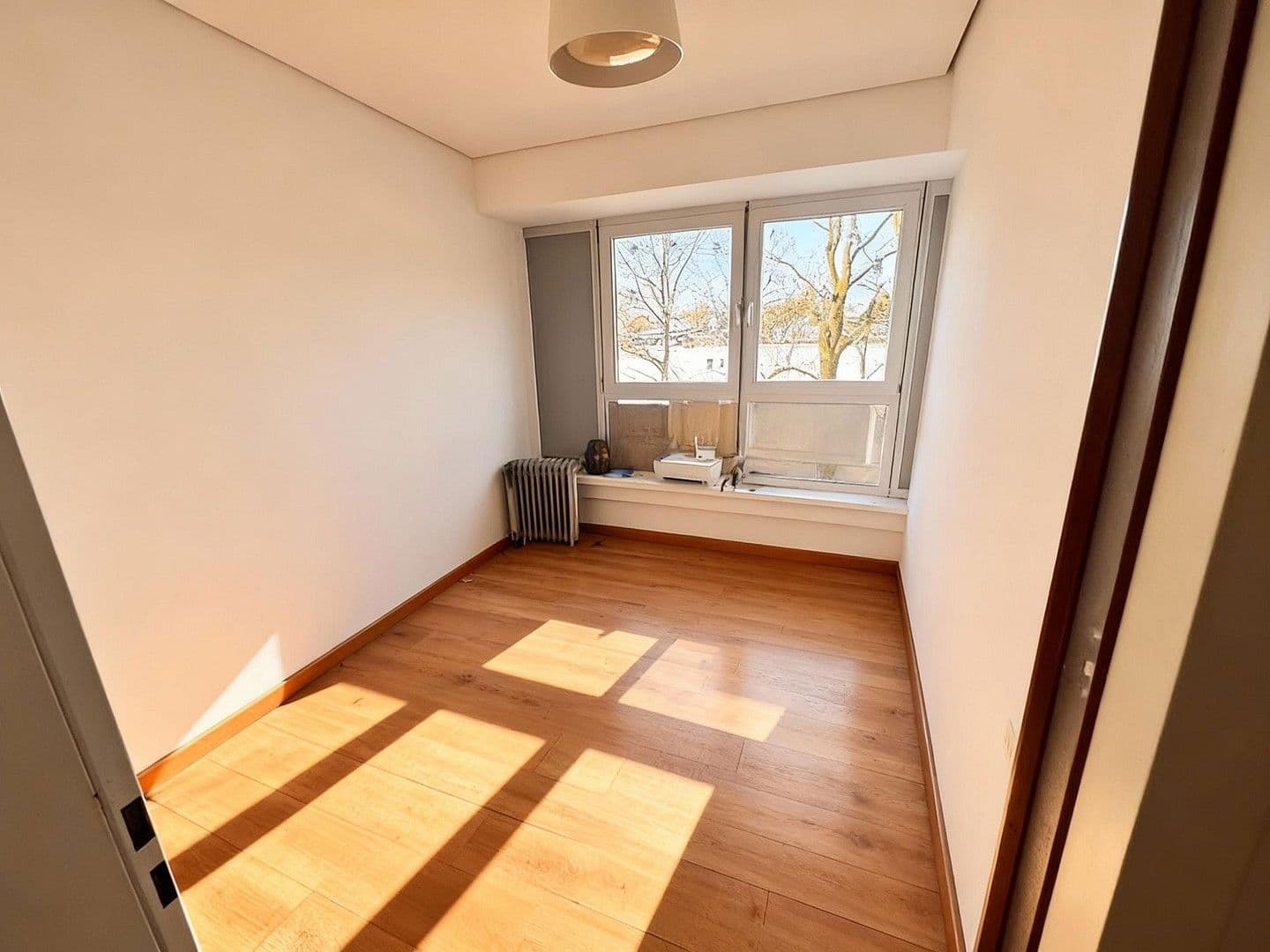 Pronájem nebytového prostoru 5.000 m², Stuhr, Dolní Sasko Pronájem nebytového prostoru 5.000 m², Stuhr, Dolní Sasko