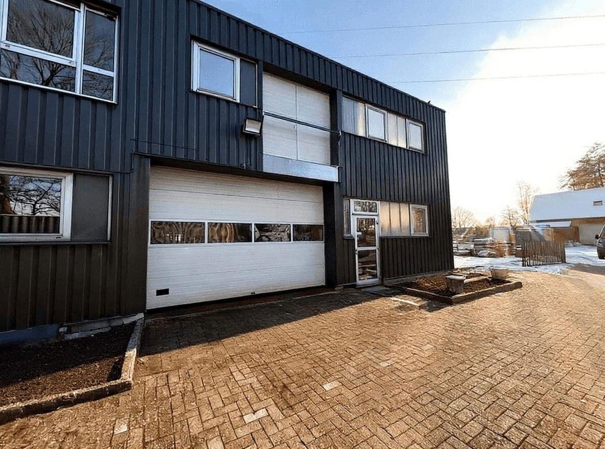 Pronájem nebytového prostoru 5.000 m², Stuhr, Dolní Sasko Pronájem nebytového prostoru 5.000 m², Stuhr, Dolní Sasko