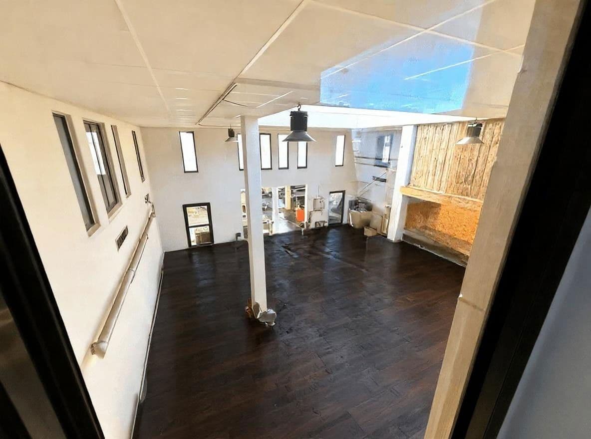 Pronájem nebytového prostoru 5.000 m², Stuhr, Dolní Sasko Pronájem nebytového prostoru 5.000 m², Stuhr, Dolní Sasko