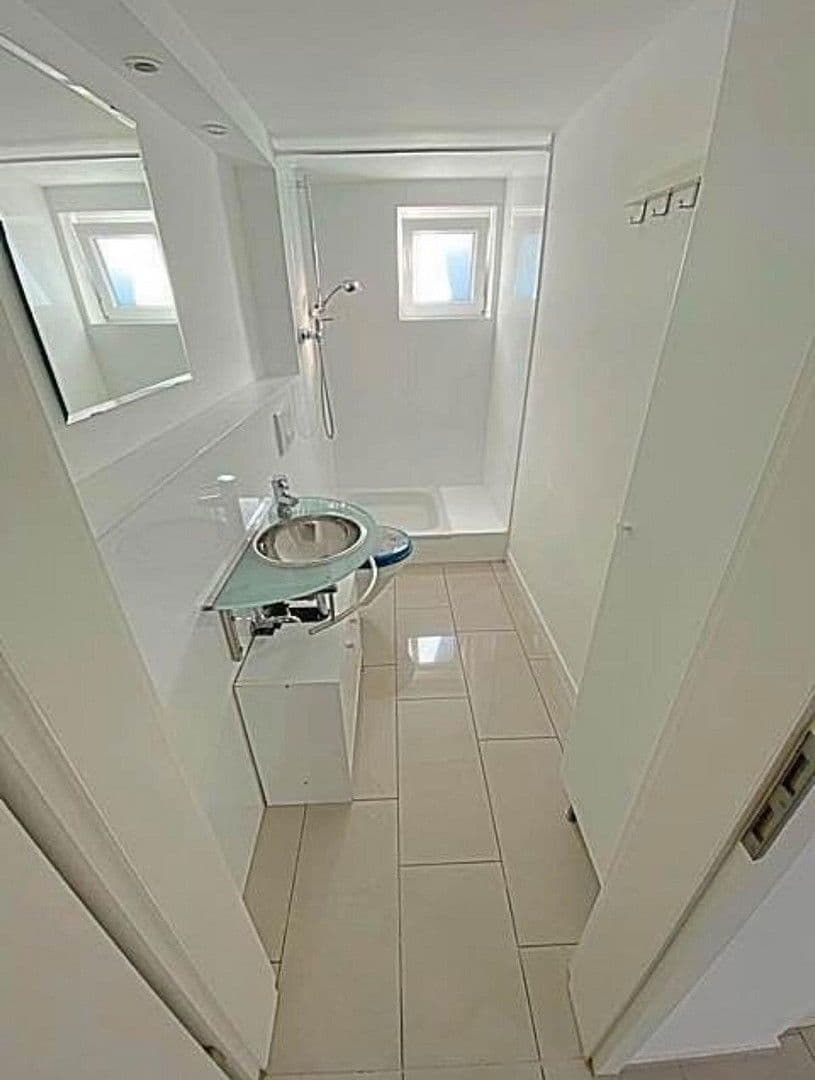 Pronájem bytu 1+1 25 m², Bruchköbel, Hessen Pronájem bytu 1+1 25 m², Bruchköbel, Hessen