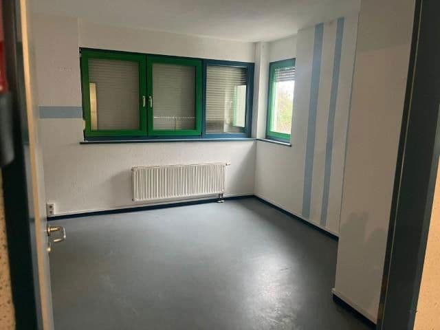 Pronájem kanceláře 358 m², Andreas-Bräm-Str. 68, Neukirchen-Vluyn, Severní Porýní-Vestfálsko Pronájem kanceláře 358 m², Andreas-Bräm-Str. 68, Neukirchen-Vluyn, Severní Porýní-Vestfálsko