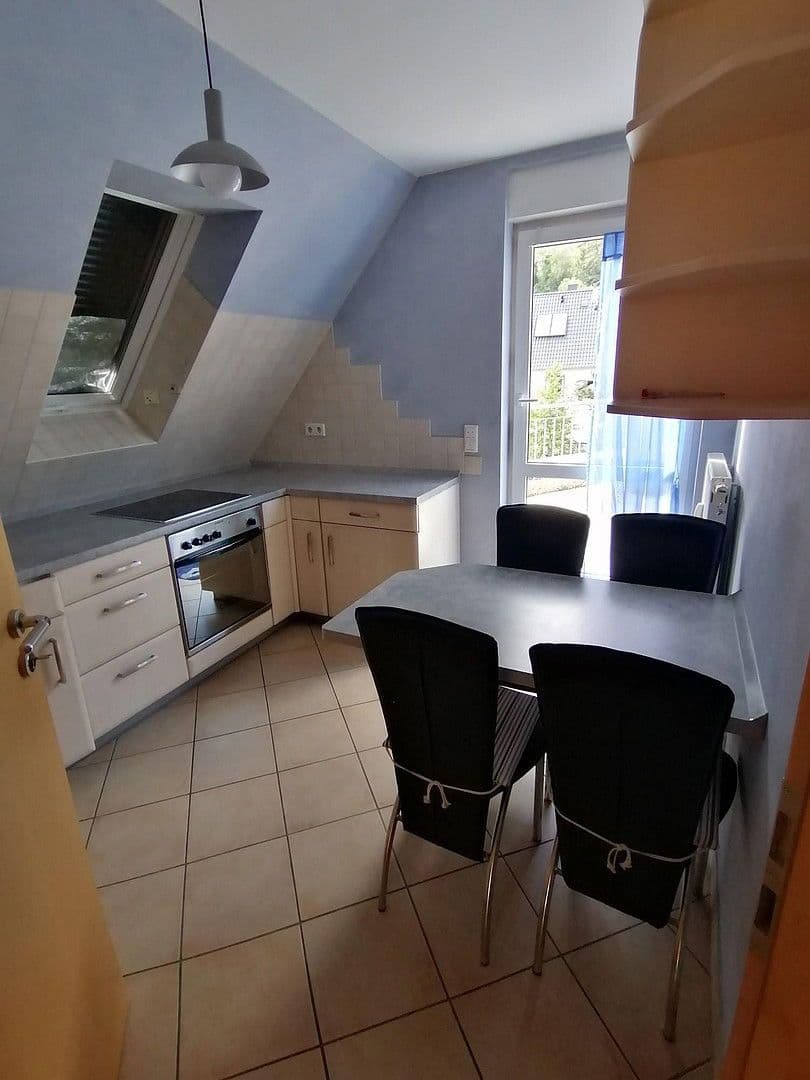 Pronájem bytu 2+1 48 m², Bad Kreuznach, Porýní-Falc Pronájem bytu 2+1 48 m², Bad Kreuznach, Porýní-Falc