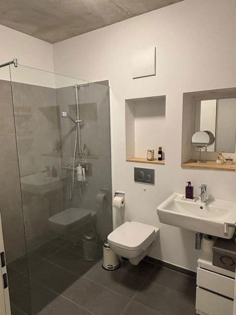 Pronájem bytu 2+1 55 m², Herzogstraße 79a, Düsseldorf, Severní Porýní-Vestfálsko Pronájem bytu 2+1 55 m², Herzogstraße 79a, Düsseldorf, Severní Porýní-Vestfálsko