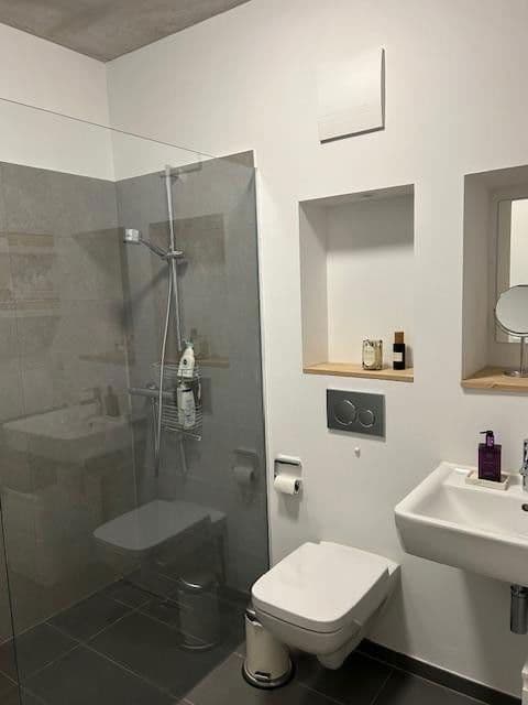 Pronájem bytu 2+1 55 m², Herzogstraße 79a, Düsseldorf, Severní Porýní-Vestfálsko Pronájem bytu 2+1 55 m², Herzogstraße 79a, Düsseldorf, Severní Porýní-Vestfálsko