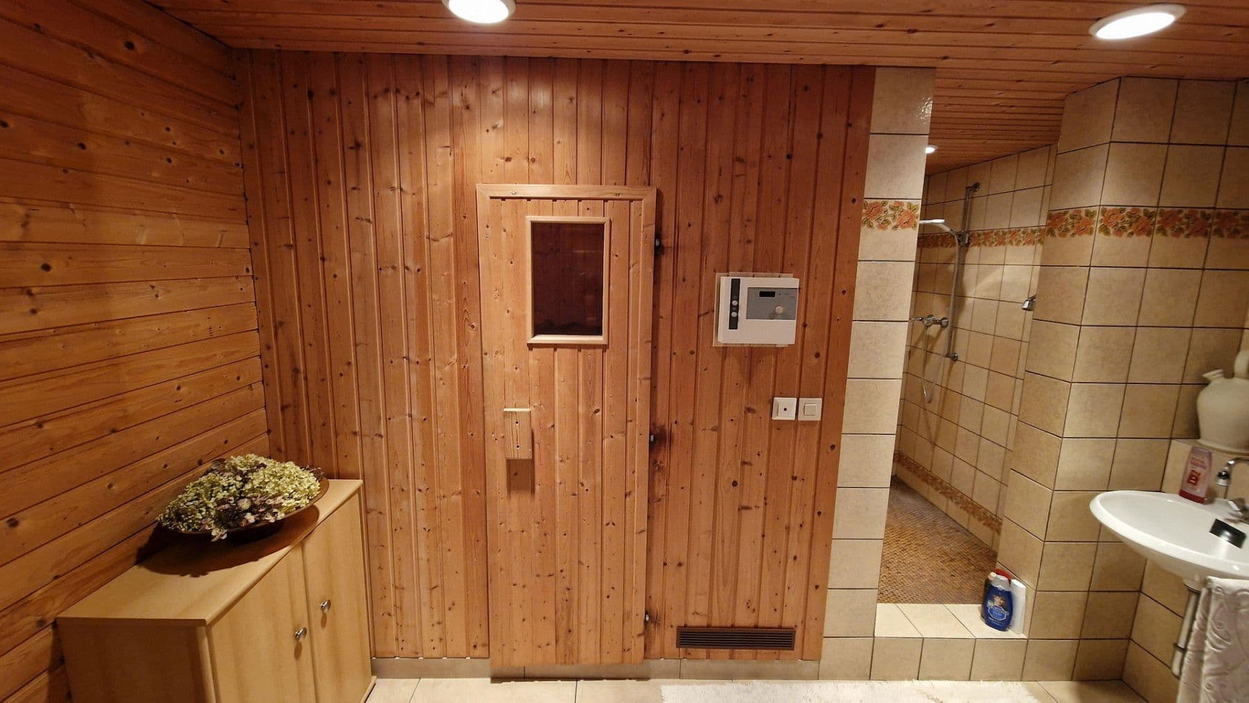 Prodej domu 184 m², pozemek 1.045 m², Königswinter, Severní Porýní-Vestfálsko Prodej domu 184 m², pozemek 1.045 m², Königswinter, Severní Porýní-Vestfálsko