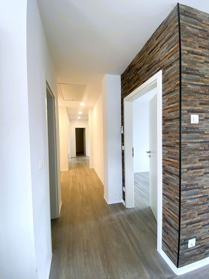 Pronájem bytu 4+1 126 m², Crossen an der Elster, Durynsko Pronájem bytu 4+1 126 m², Crossen an der Elster, Durynsko