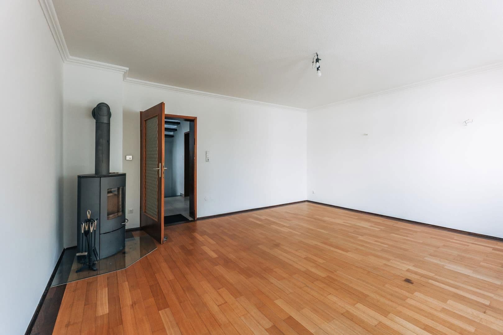 Prodej domu 102 m², pozemek 151 m², Augsburg, Bavorsko Prodej domu 102 m², pozemek 151 m², Augsburg, Bavorsko