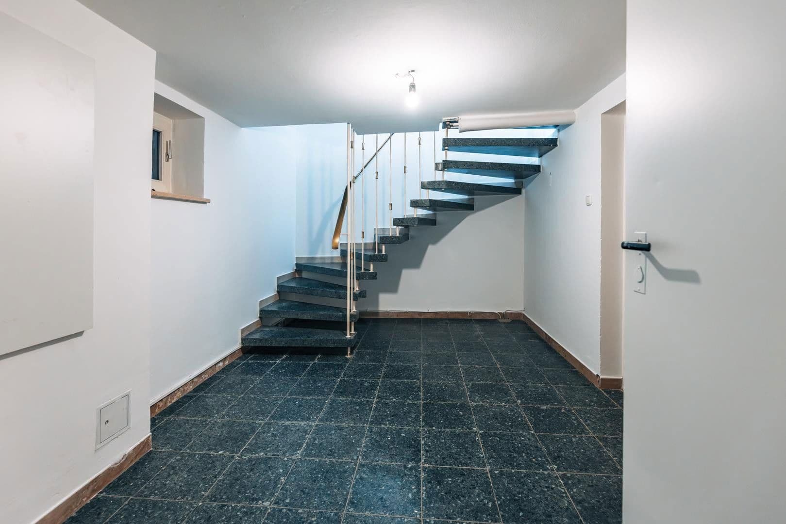 Prodej domu 102 m², pozemek 151 m², Augsburg, Bavorsko Prodej domu 102 m², pozemek 151 m², Augsburg, Bavorsko