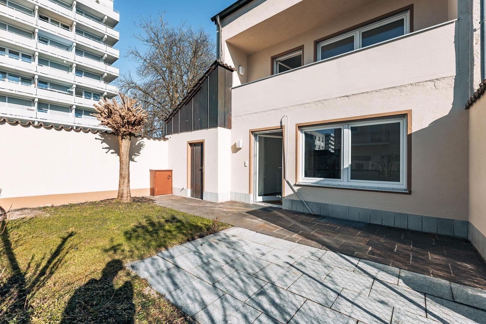 Prodej domu 102 m², pozemek 151 m², Augsburg, Bavorsko Prodej domu 102 m², pozemek 151 m², Augsburg, Bavorsko