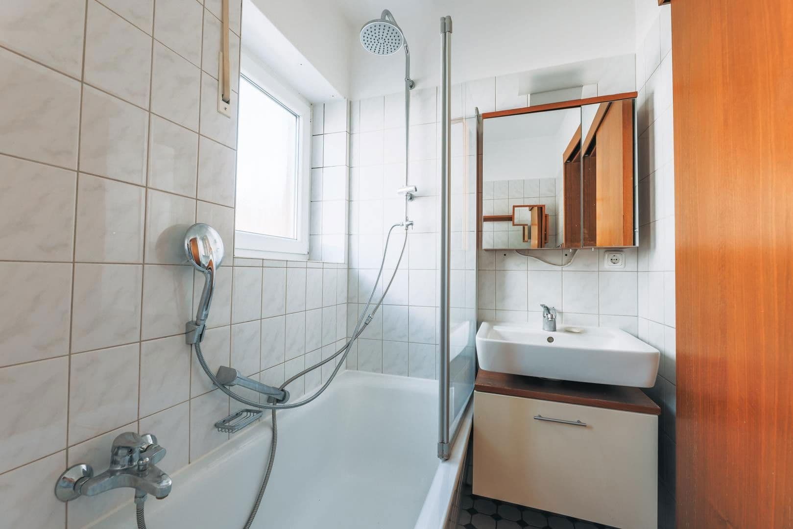 Prodej domu 102 m², pozemek 151 m², Augsburg, Bavorsko Prodej domu 102 m², pozemek 151 m², Augsburg, Bavorsko