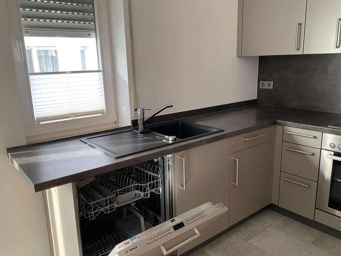 Prodej bytu 2+1 42 m², Baltmannsweiler, Bádensko-Württembersko Prodej bytu 2+1 42 m², Baltmannsweiler, Bádensko-Württembersko