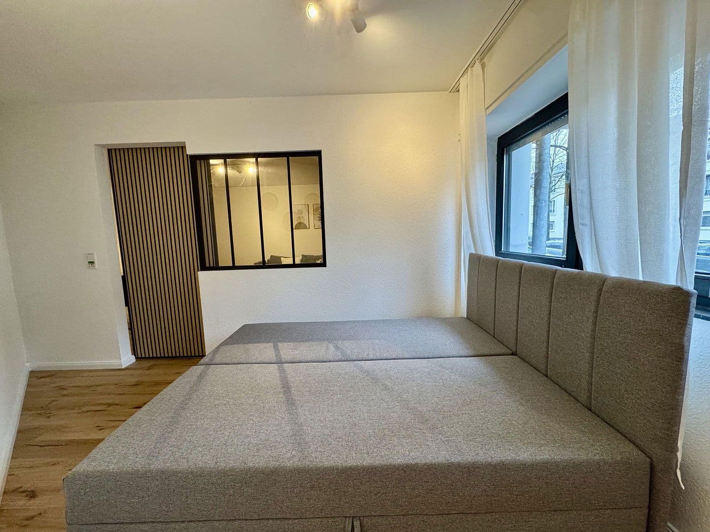 Pronájem bytu 2+1 55 m², Brühler Straße 237, Köln, Severní Porýní-Vestfálsko Pronájem bytu 2+1 55 m², Brühler Straße 237, Köln, Severní Porýní-Vestfálsko