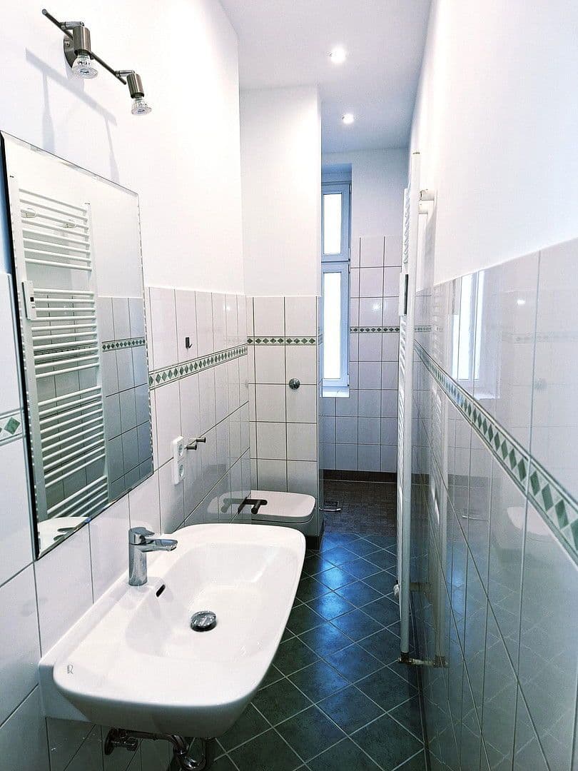 Prodej bytu 3+1 85 m², Berlin, Berlín Prodej bytu 3+1 85 m², Berlin, Berlín