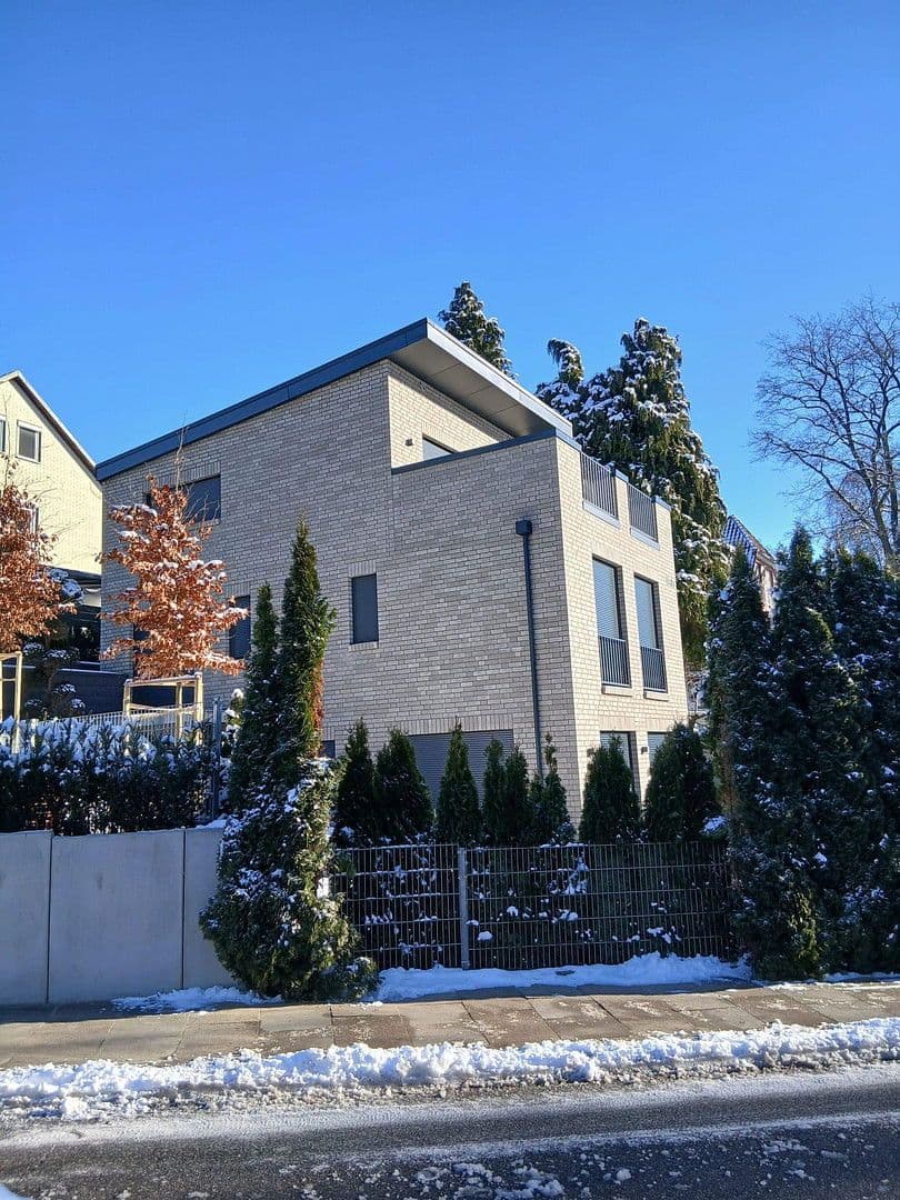 Pronájem bytu 2+1 69 m², Hamburg, Hamburg Pronájem bytu 2+1 69 m², Hamburg, Hamburg