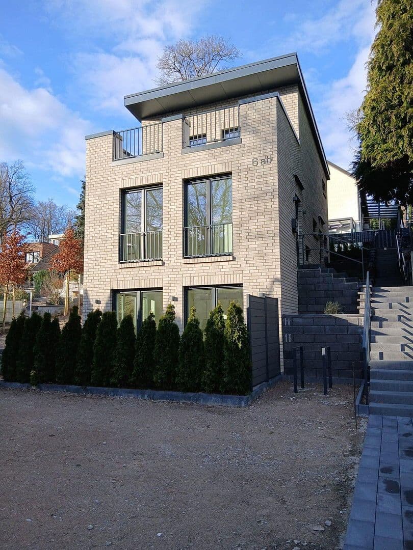 Pronájem bytu 2+1 75 m², Hamburg, Hamburg Pronájem bytu 2+1 75 m², Hamburg, Hamburg